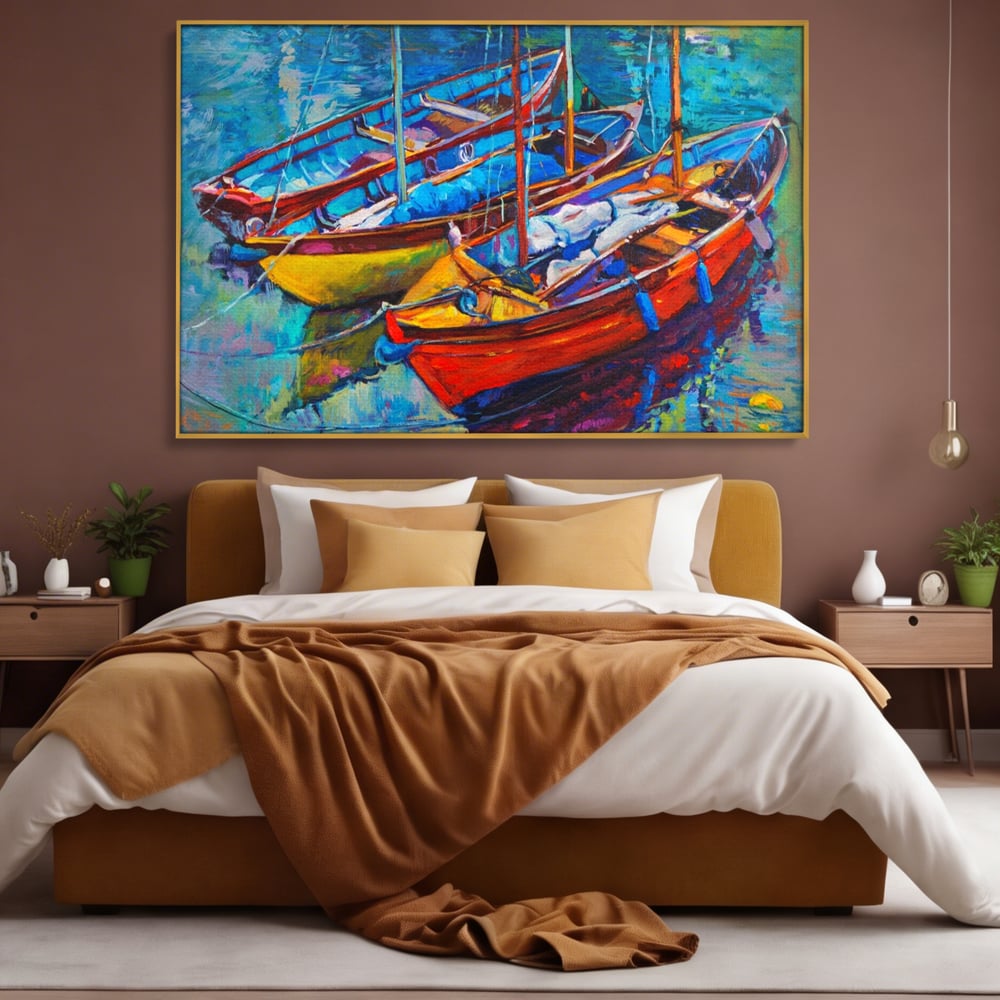 Tablou canvas cu tablou canvas cu barci in port, in rama de aluminiu auriu, pe perete intr-un dormitor